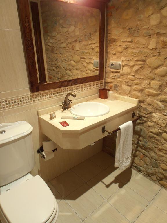 Hostal Virgen De La Encina Понферрада Номер фото